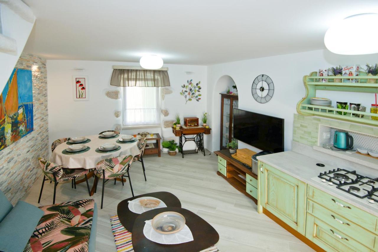 Apartment Sanjin With Sea View バスカ エクステリア 写真