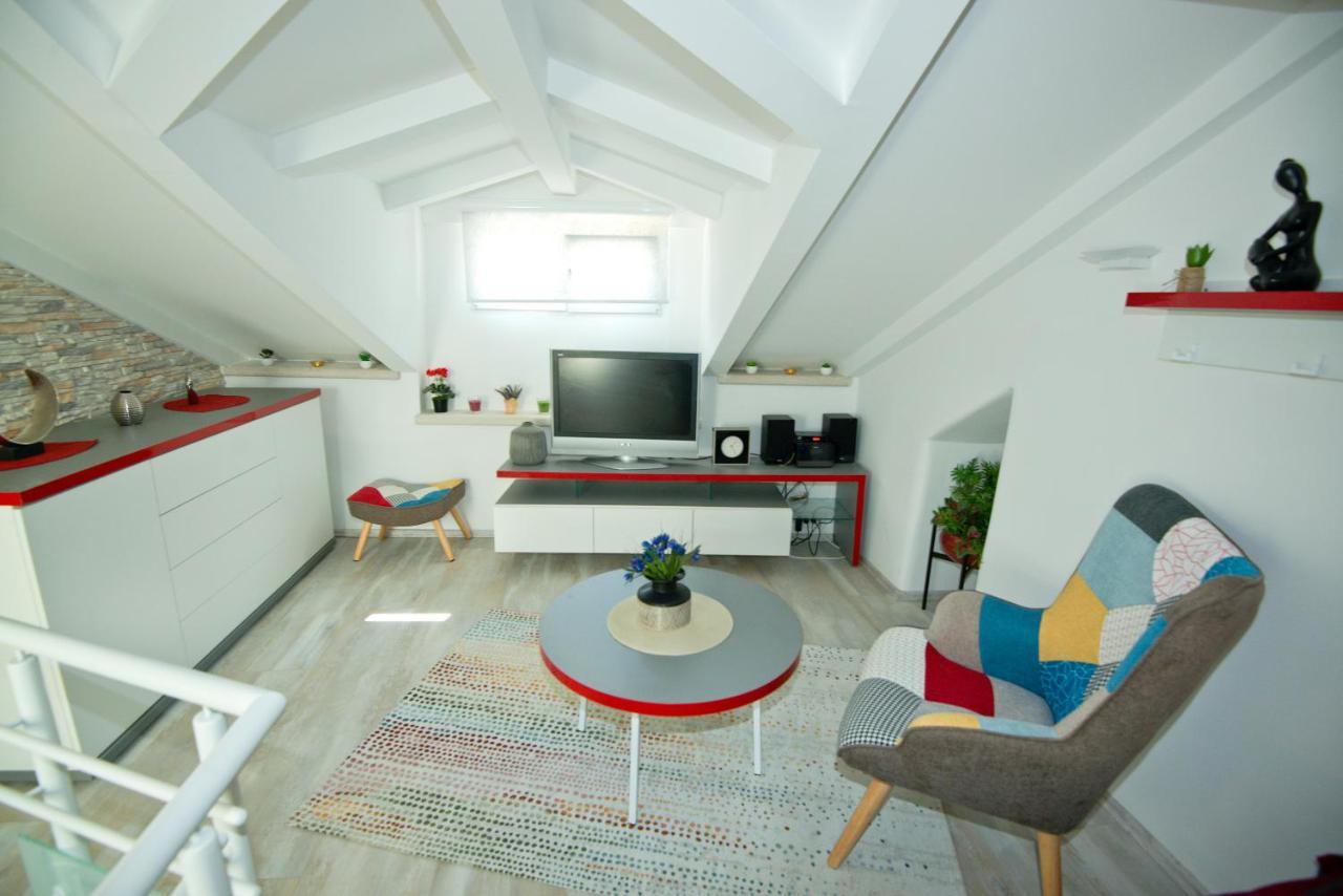 Apartment Sanjin With Sea View バスカ エクステリア 写真