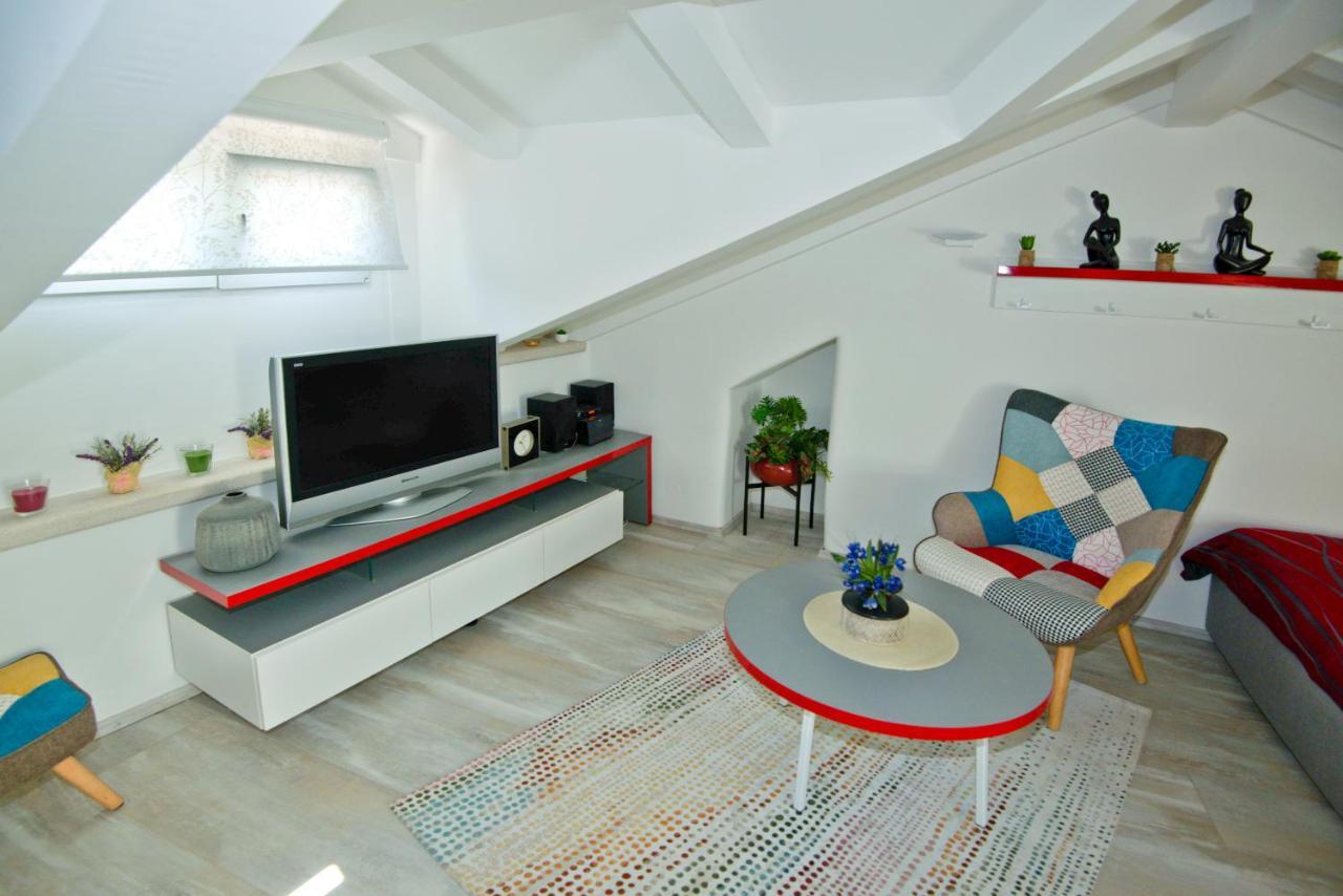 Apartment Sanjin With Sea View バスカ エクステリア 写真